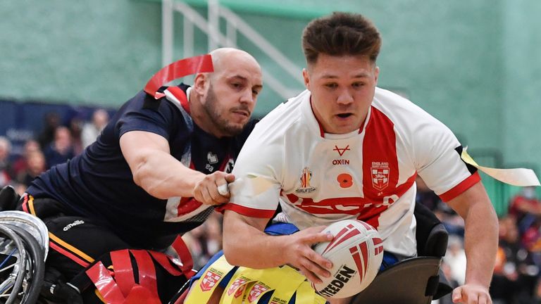 Tom Halliwell en Angleterre vs France lors du premier test