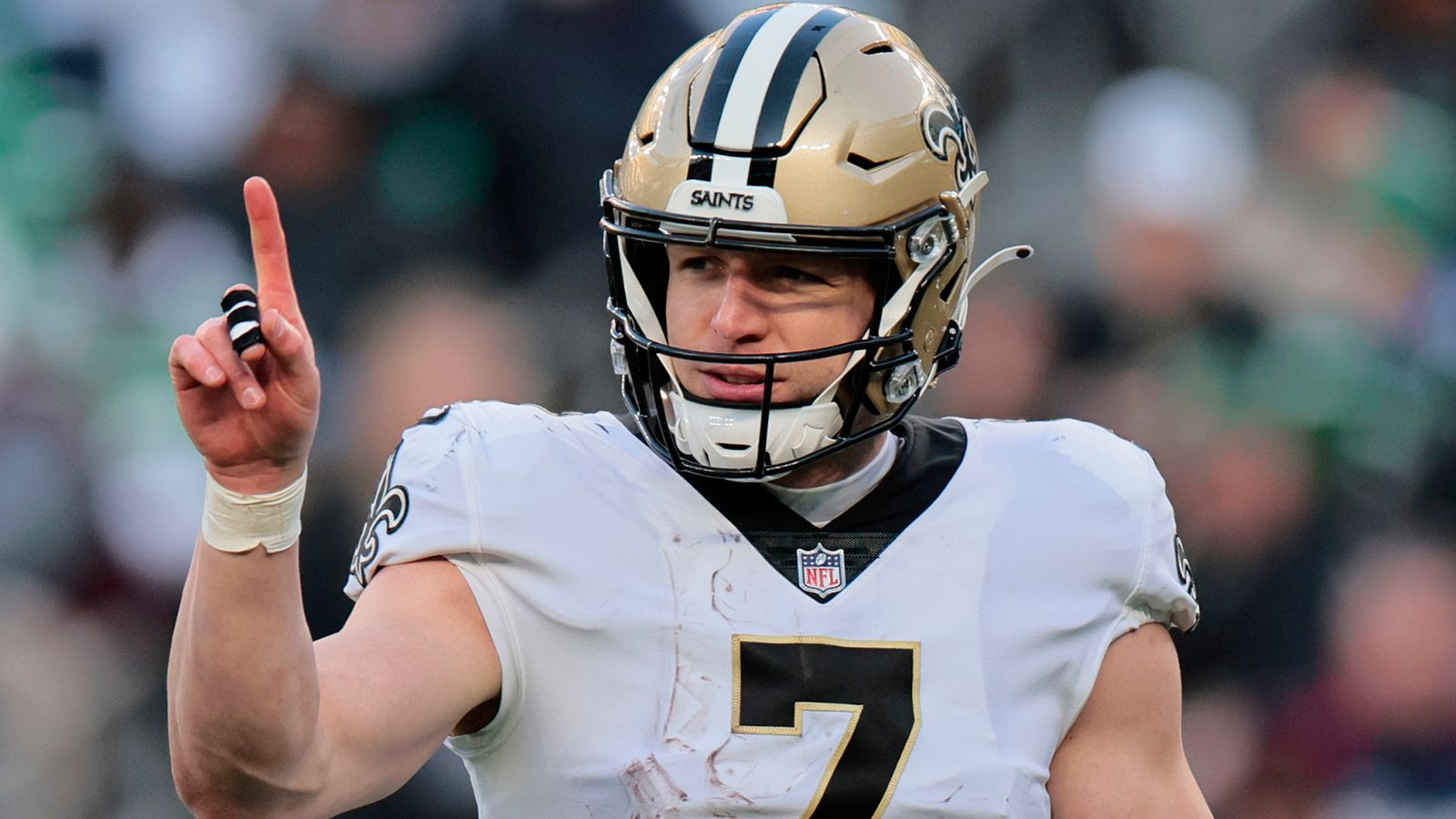 NFL World Reacts To Monday's Taysom Hill News - The Spun: What's