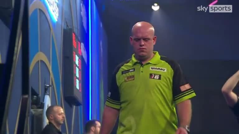 Despite beating Chas Barstow 3-1 at Alexandra Palace, Michael van Gerwen struggled to hit his doubles, missing seven as he lost the first set before missing eight in the opening leg of the third set.