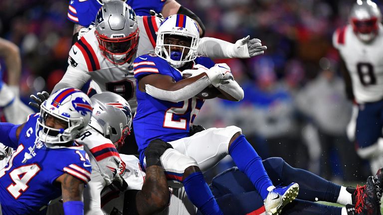 The best of the action from the clash between the New England Patriots and the Buffalo Bills from Monday Night Football.