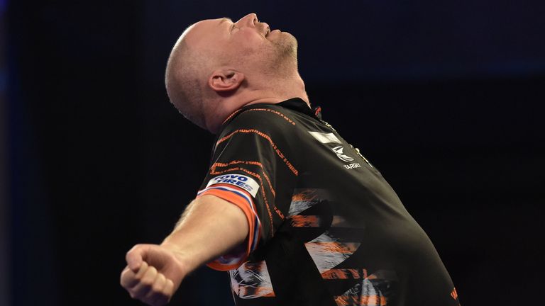 Raymond van Barneveld picked up his first World Championship win in four years