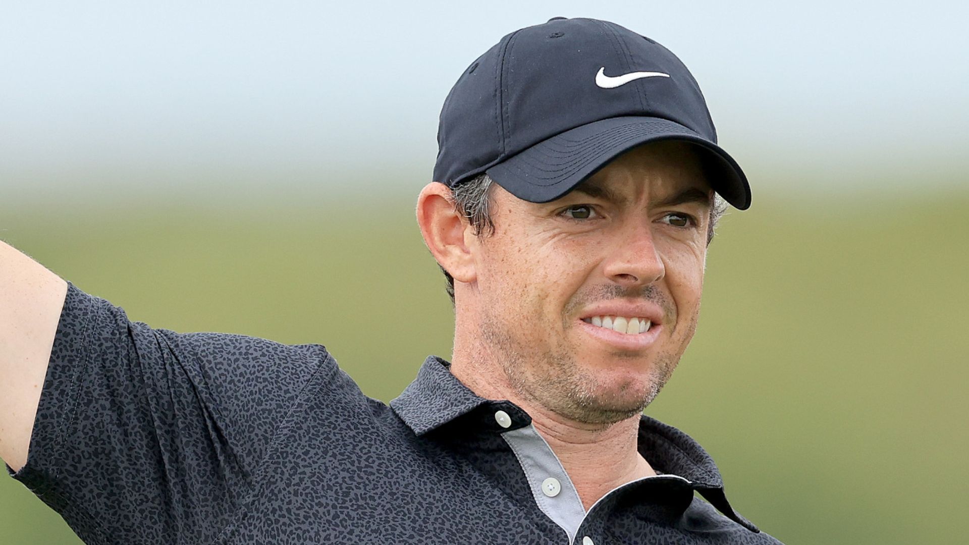 McIlroy, Morikawa struggle in Abu Dhabi; Jamieson holds one-shot lead
