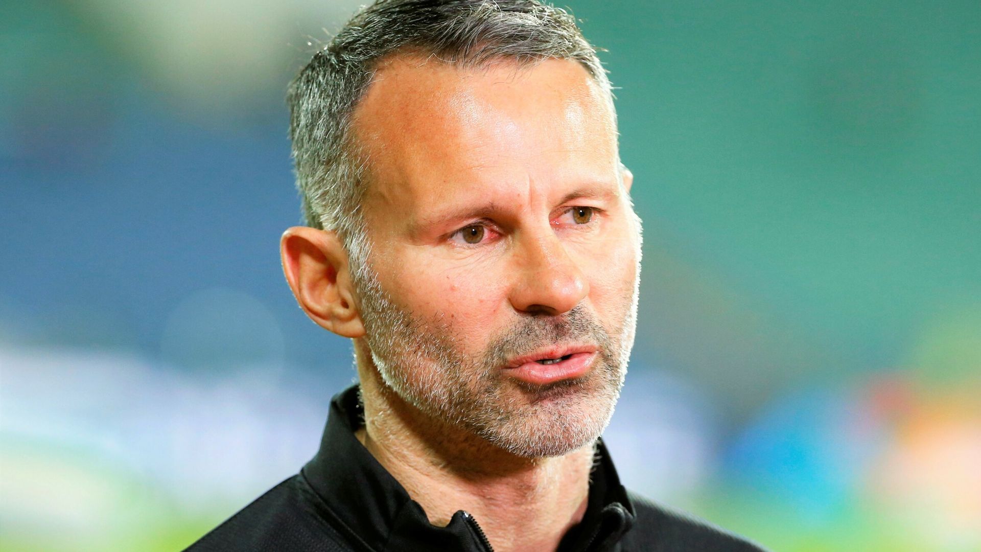 Giggs steps down as Wales manager