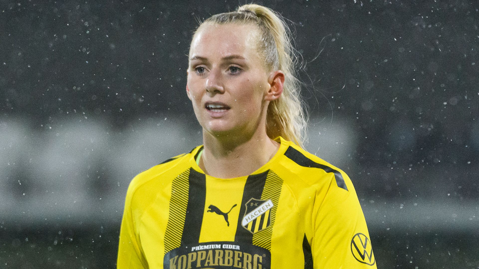 Arsenal Women sign Sweden striker Blackstenius