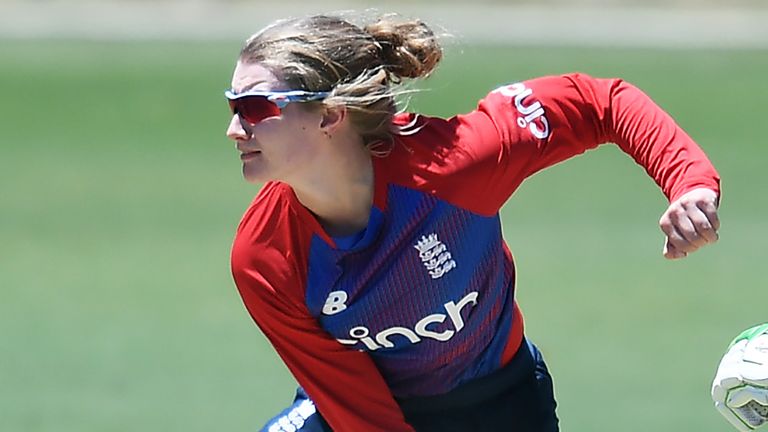 England had handed a debut to off-spinner Charlie Dean, in place of batter Maia Bouchier