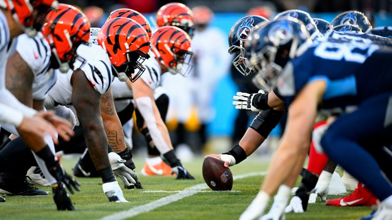 Sorotan pertandingan playoff tahun lalu antara Cincinnati Bengals dan Tennessee Titans di babak divisi