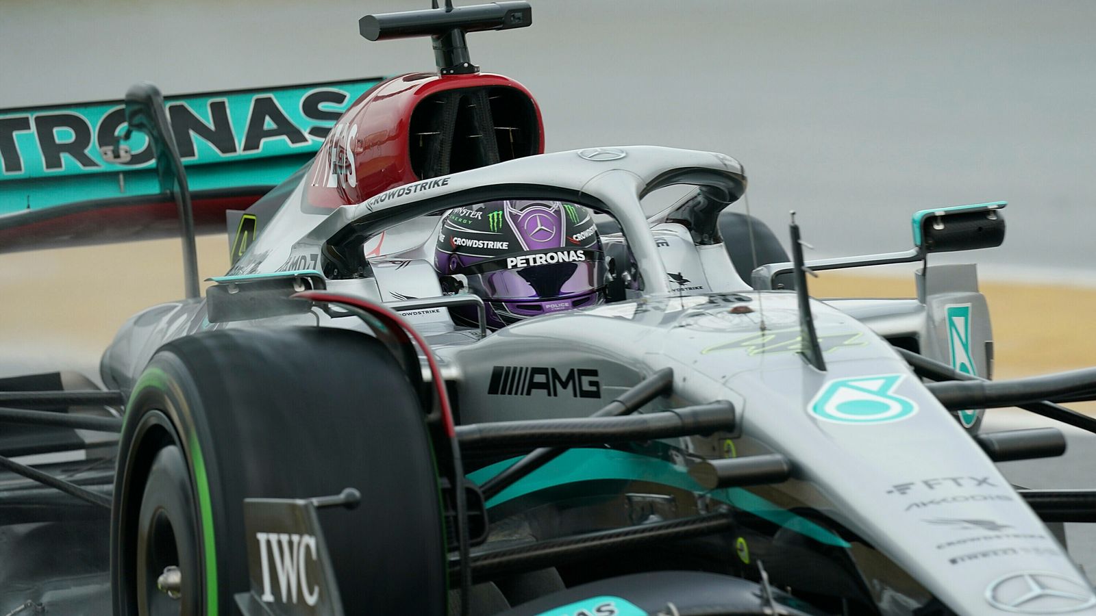 Hamilton hits the front, teams hit trouble as first F1 Test ends thumbnail