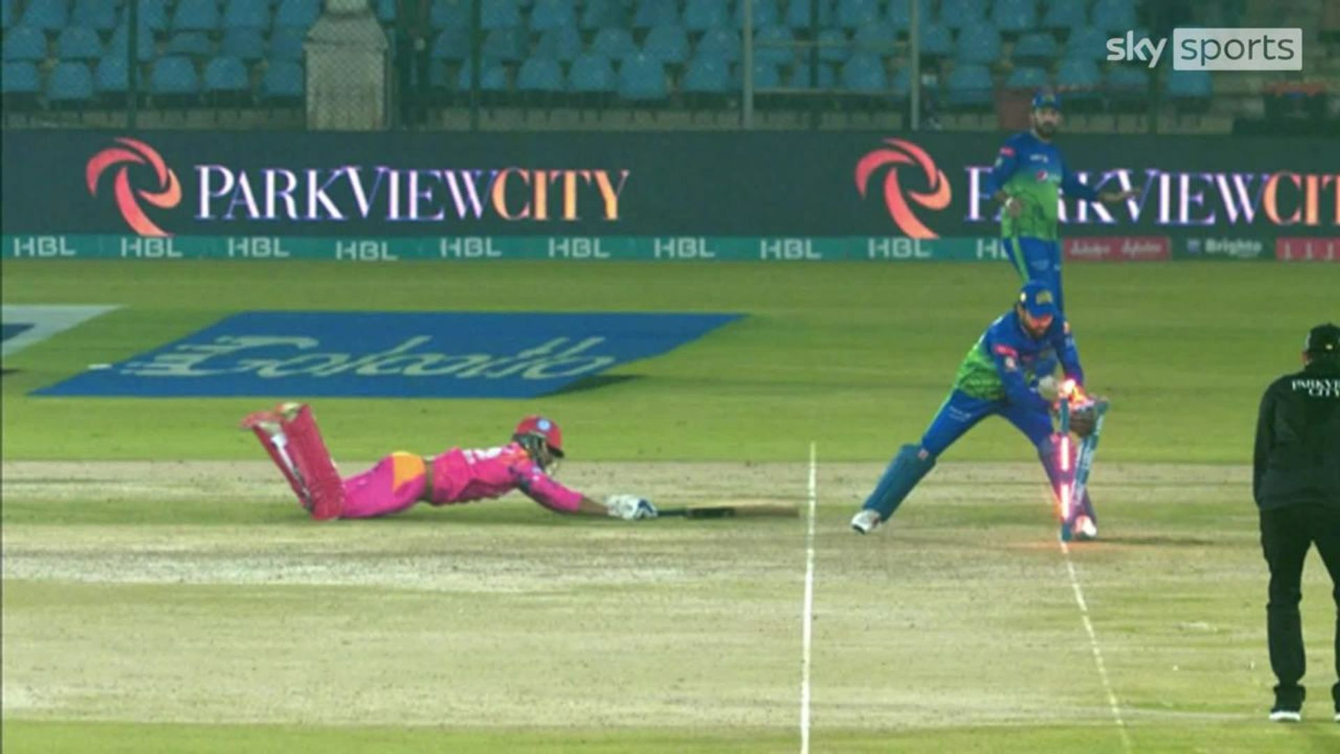 Sultans maintain perfect record in PSL
