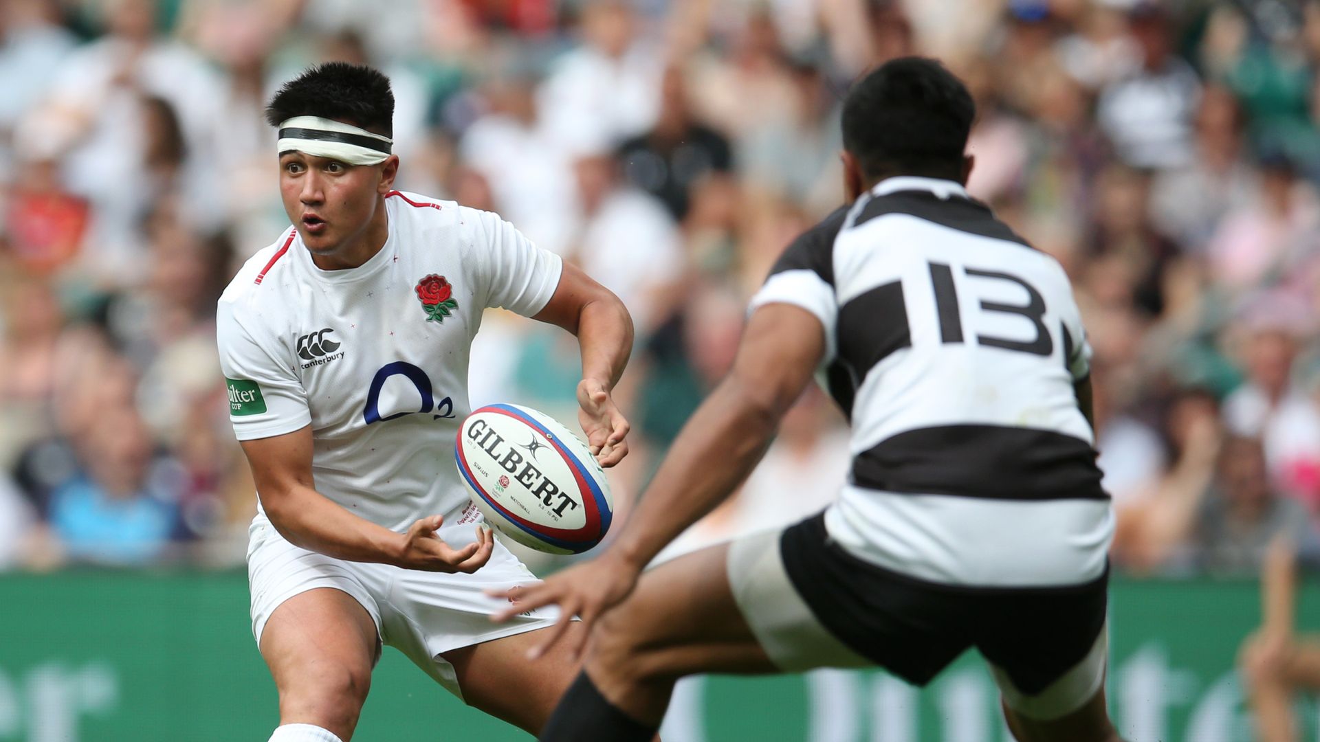 England to host Barbarians at Twickenham in June
