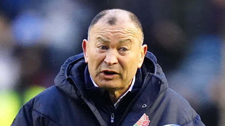 Eddie Jones a fait référence à l'Angleterre restant dans la chasse au titre et au 