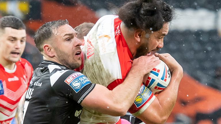 Highlights of the Betfred Super League match between Hull FC and St Helens.