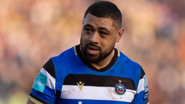 Taulupe Faletau replaces the injured Christ Tshiunza