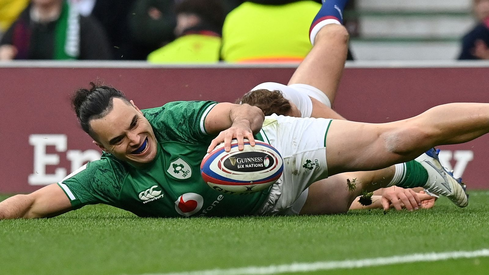 England 15-32 Ireland: Visitors claim Six Nations bonus-point win after early Charlie Ewels red card
