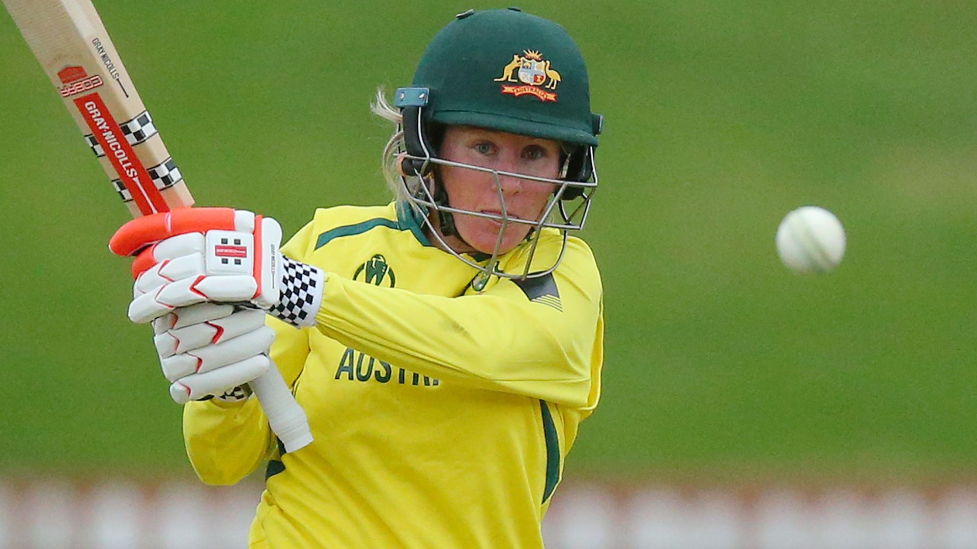Australia stutter to victory over spirited Bangladesh