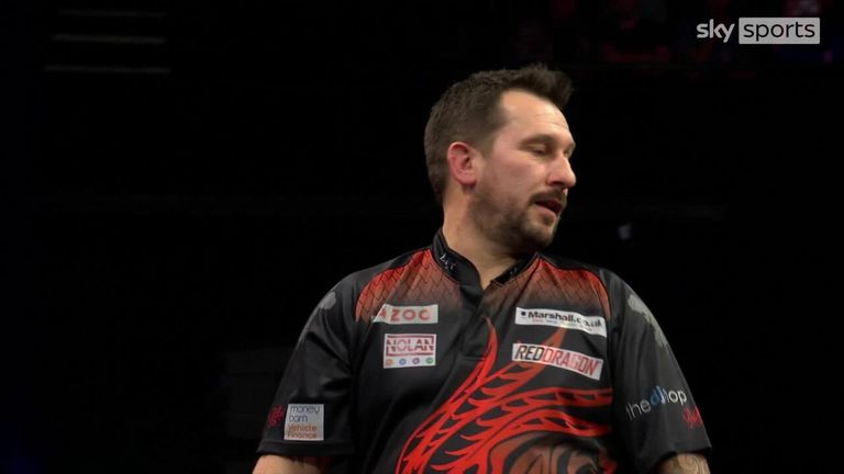 Jonny Clayton pulled out this sensational 121 on the bullseye to defeat Peter Wright in a thriller