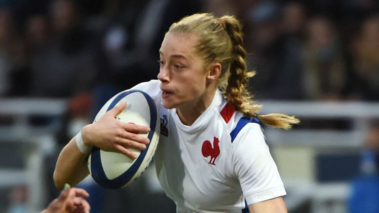Emilie Boulard's try with five minutes to go wrapped up the bonus-point victory for France over Italy 