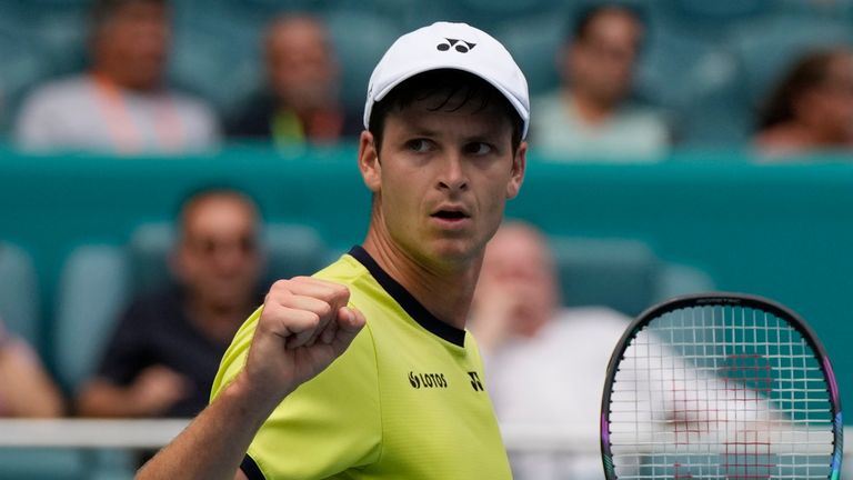Hubert Hurkacz marches in defense of the title in Miami 