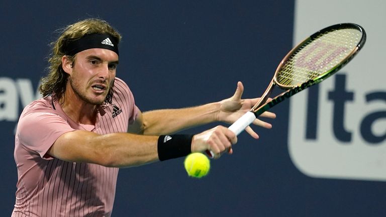 Stefanos Tsitsipas ha battuto Laszlo Djeere per raggiungere i quarti di finale 