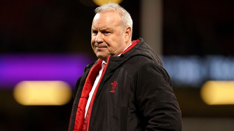 El entrenador en jefe de Gales, Wayne Pivac, estaba frustrado después de la derrota ante Francia, pero elogió la mejora de su equipo. 