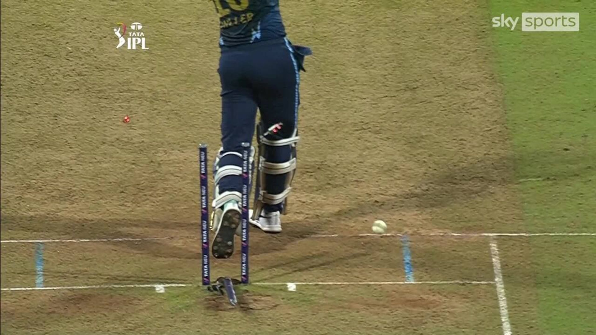 Malik's sensational five-wicket haul!