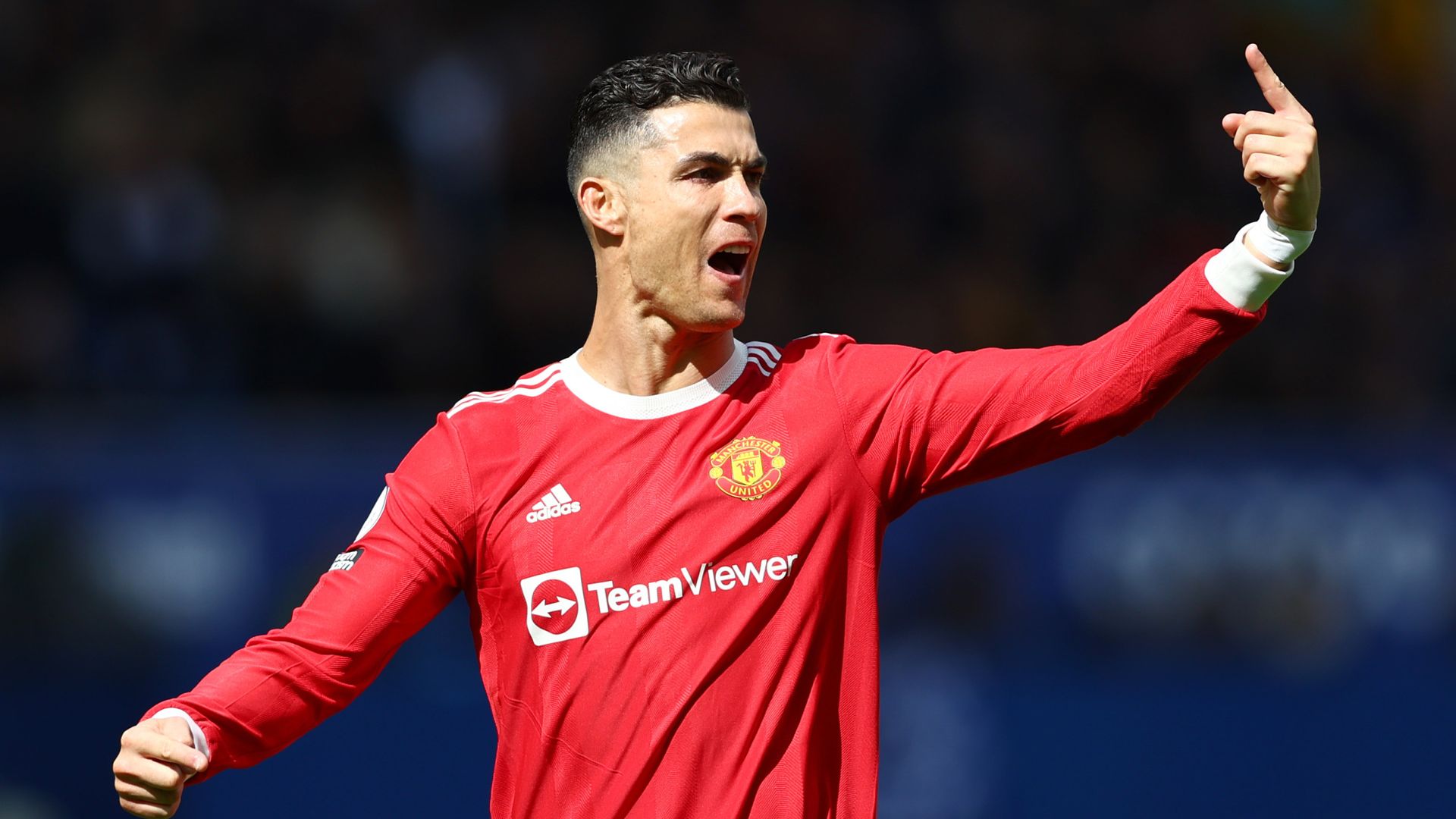 Ronaldo apologises after phone 'outburst' with fan in Everton loss