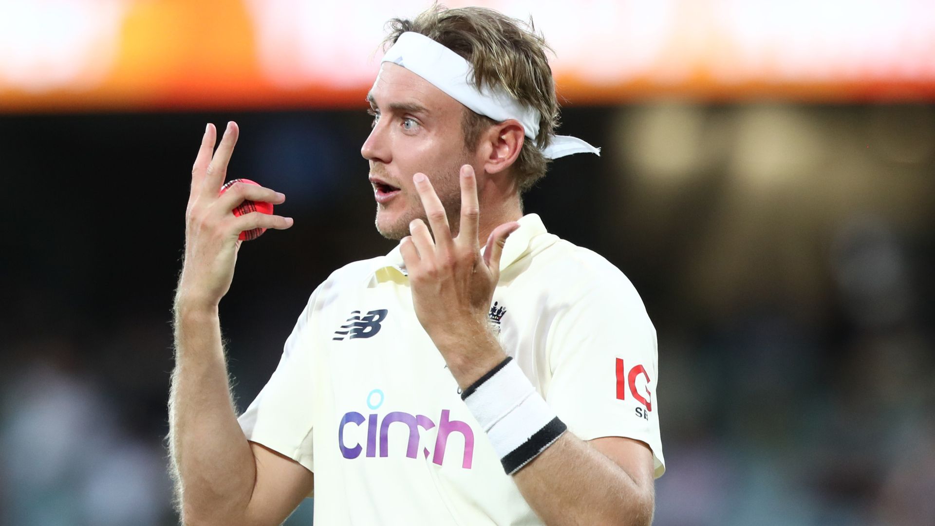 Broad plays down England captaincy links