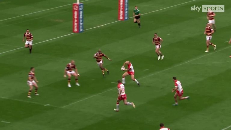 Highlights of St Helens' win against Huddersfield Giants in the Super League.