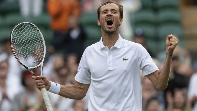 Daniil Medvedev se perdería Wimbledon, al que ahora le han quitado sus puntos de clasificación para este año.