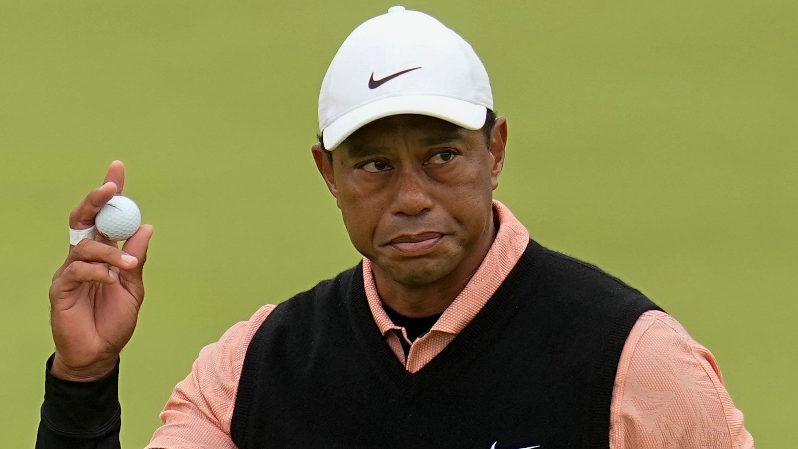 Tiger Woods struggles to career-worst PGA Championship round with nine-over 79 at Southern Hills