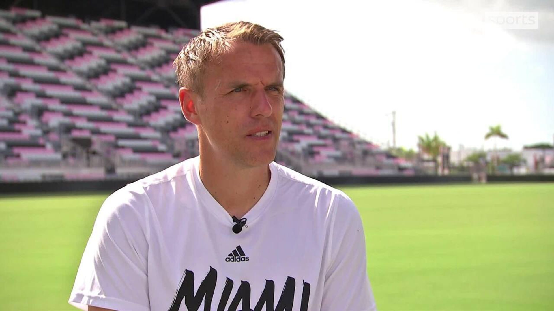 Neville: Moyes has proven United wrong | Ten Hag is exciting choice