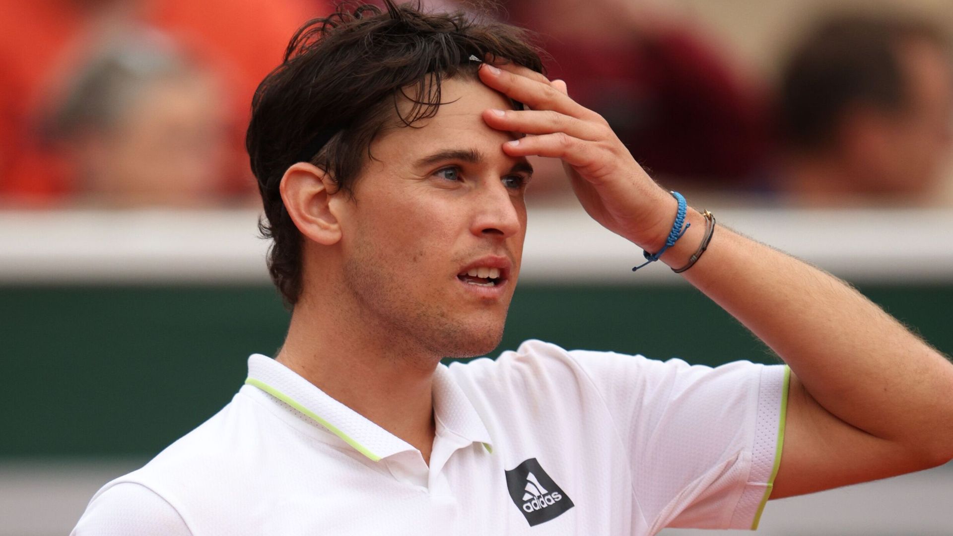 Thiem form struggles as he makes early French Open exit