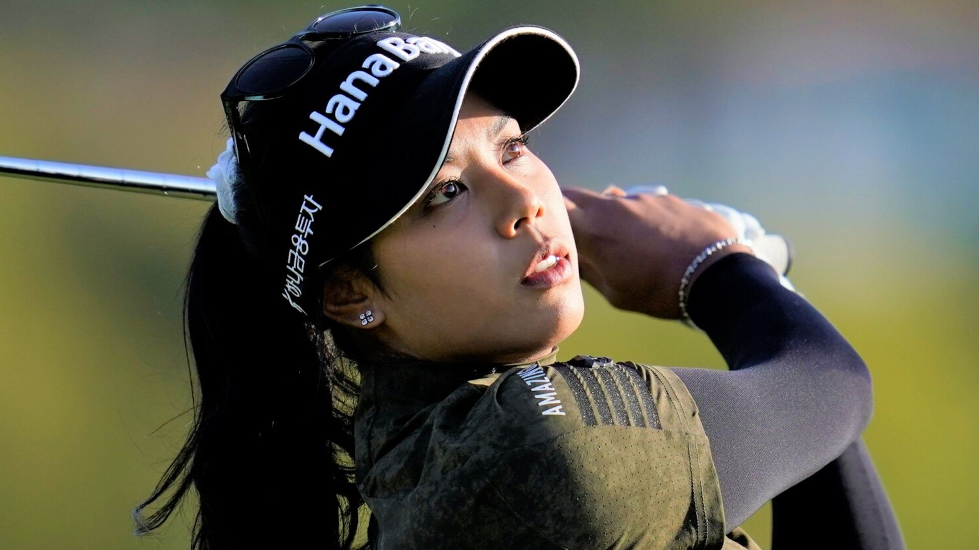 Tavatanakit retains lead in Bangkok; Johnson tied second
