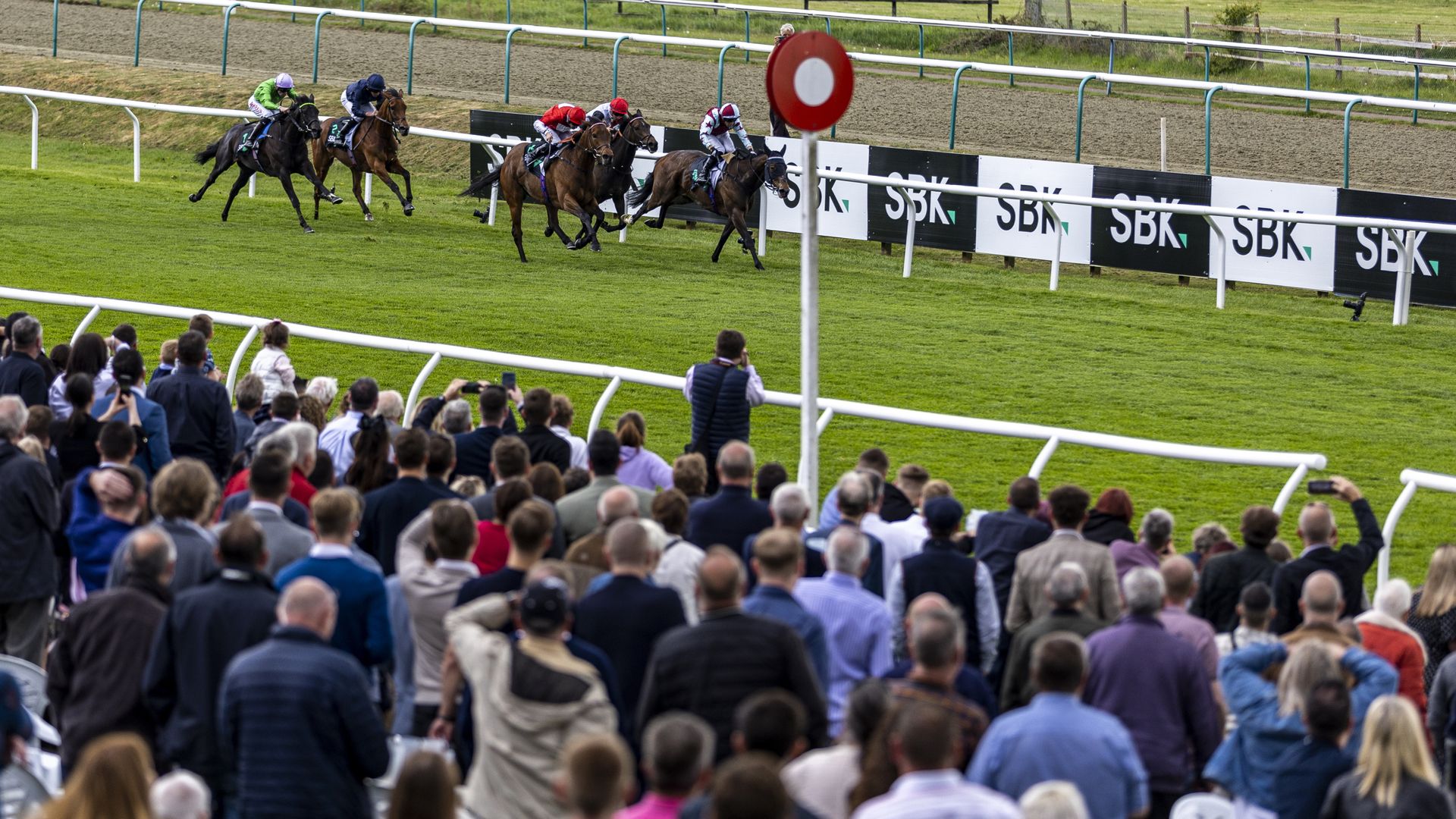 Today on Sky Sports Racing: Lingfield Classic trials & Ascot's Victoria Cup