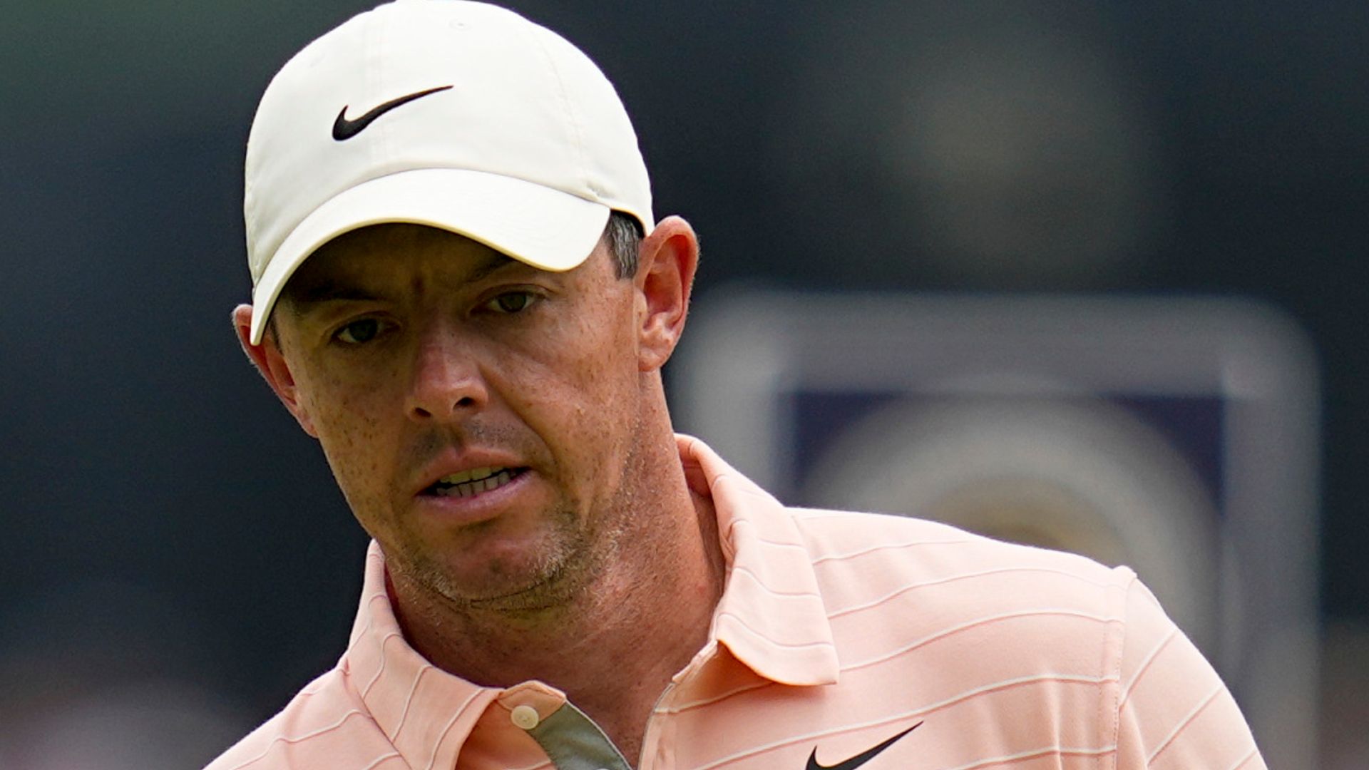 McIlroy denies nerves | 'Monumental effort' from Tiger