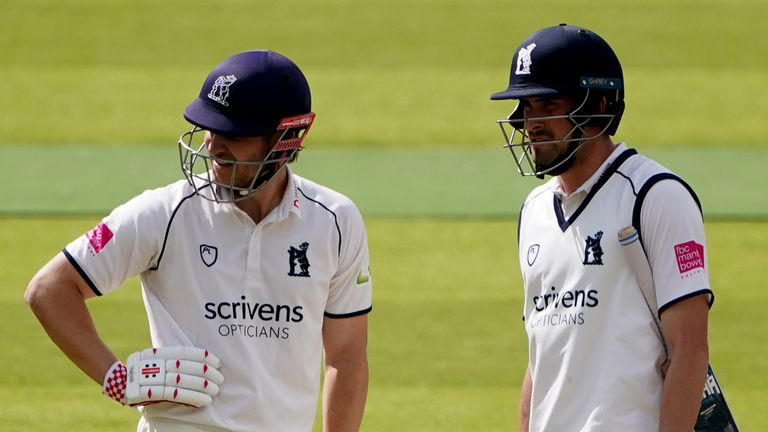 Warwickshire's Sam Hain (L) and Will Rhodes both go centuries-old unbeaten to secure a draw against Yorkshire at Headingley