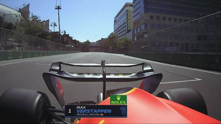 Max Verstappen causó controversia durante la P1 en Azerbaiyán debido a la flexión masiva del alerón trasero en Red Bull