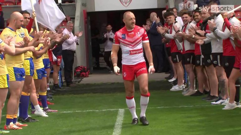 St Helens captain James Roby creates Super League history after becoming the all-time appearance maker - and is honoured with a guard of honour before the win against Hull KR