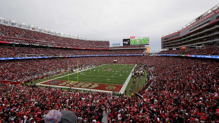 SAN FRANCISCO (USA): Das Levi&#39;s Stadium in Santa Clara ist die Heimspielstätte der San Francisco 49ers. Kapazität: 70.909.