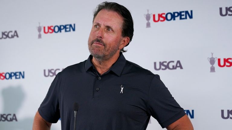 Phil Mickelson und drei weitere Spieler von LIV Golf haben sich aus der Klage gegen die PGA Tour zurückgezogen