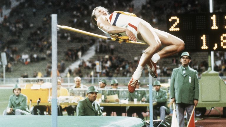 Mary Peters competes in women's pentathlon