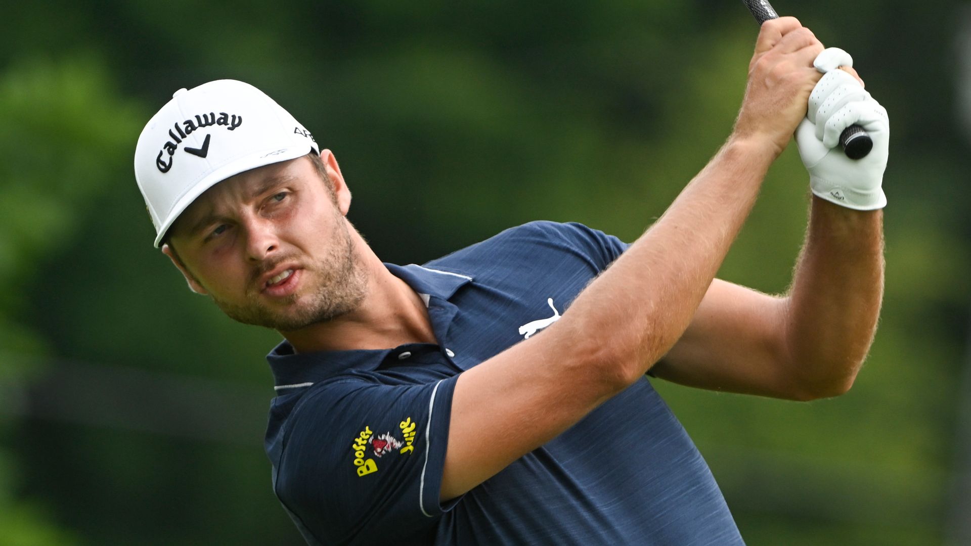 Lewis moves into Barbasol contention | Alker shares Senior lead