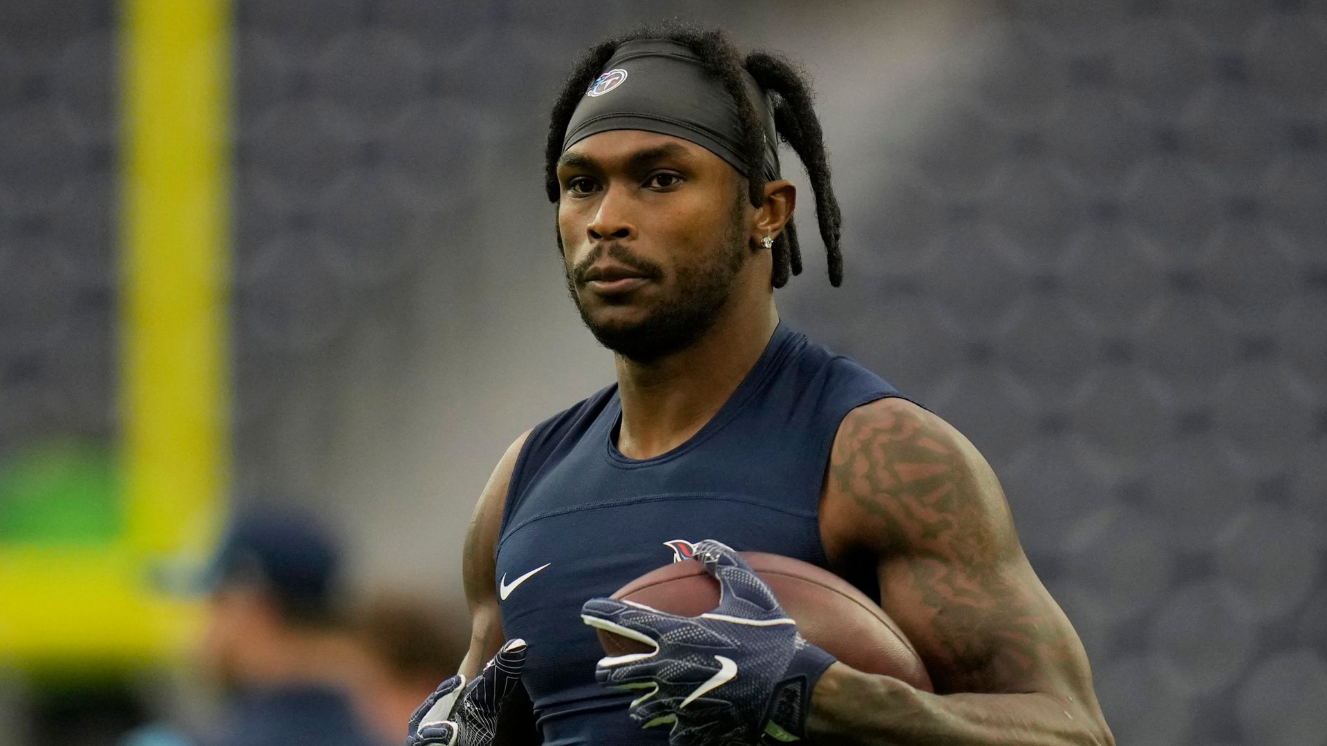 Bucs to sign WR Jones to add to Brady's options