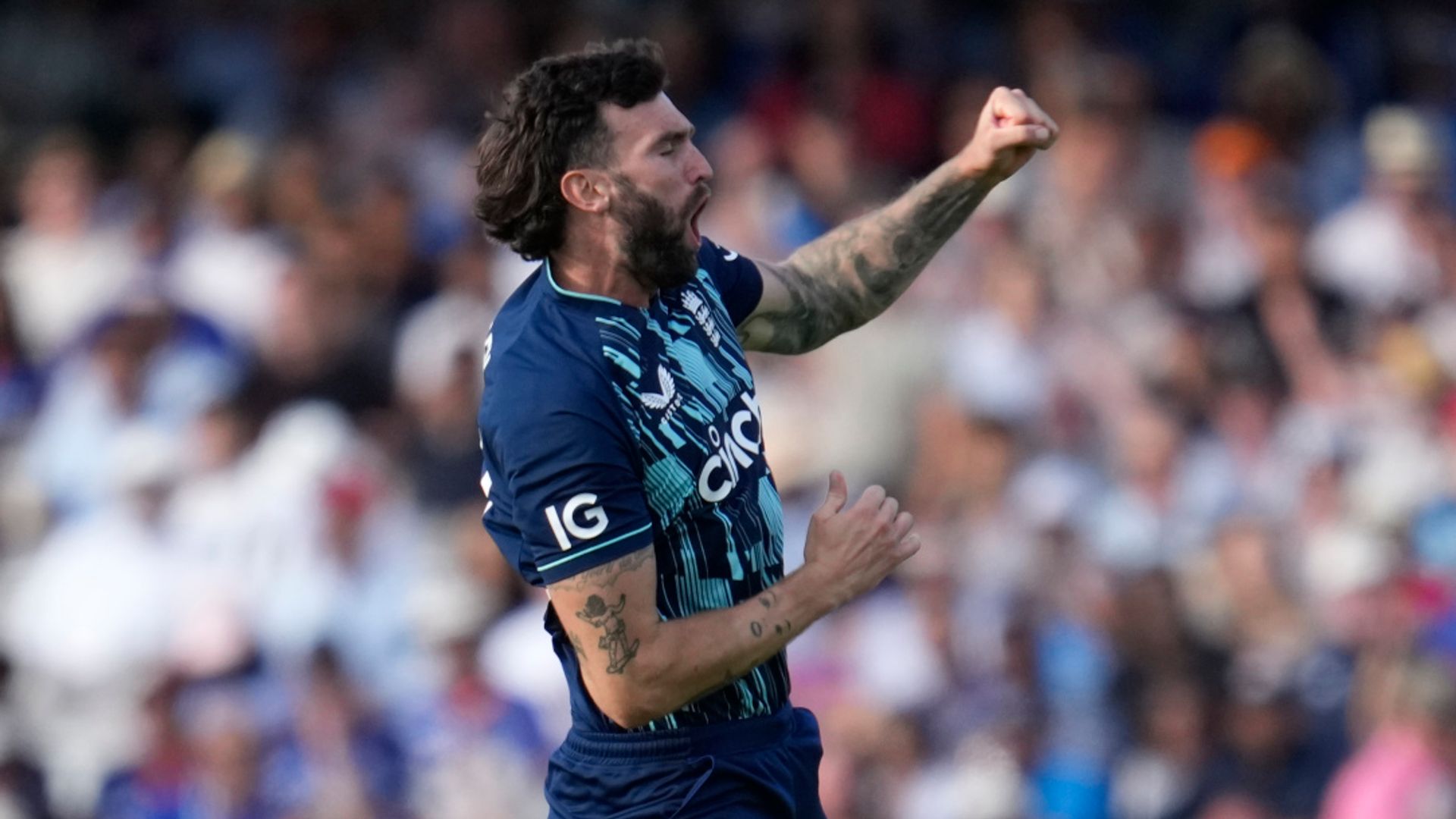 Topley earns Hussain plaudits | 'I'm happy to have played my part'