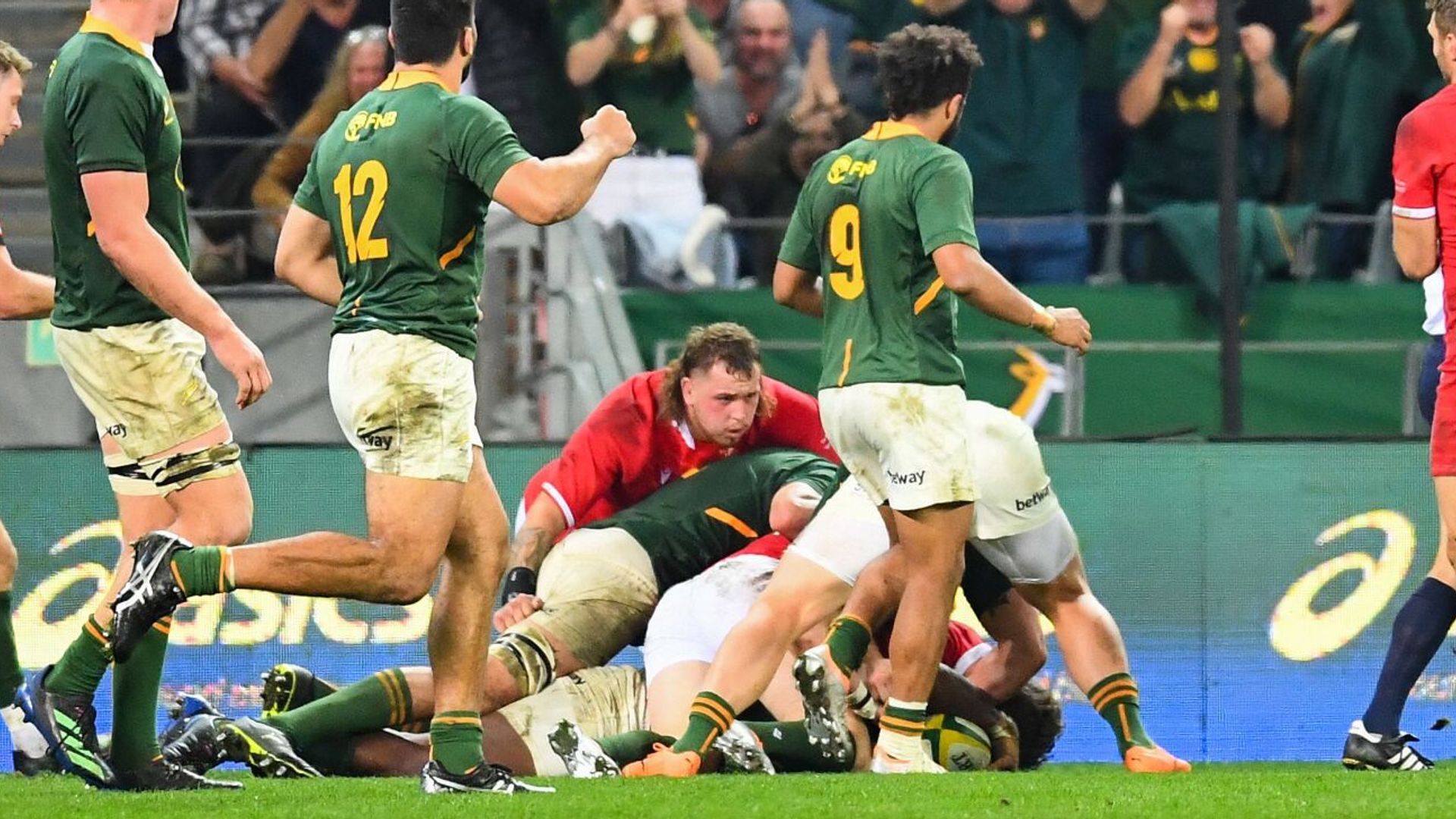 Valiant Wales fall to Springboks in deciding Test