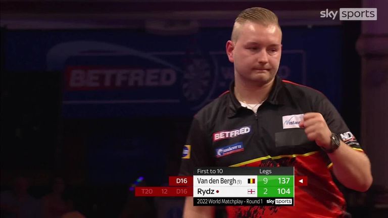 Dimitri Van den Bergh completed a 10-2 drubbing against Callan Rydz with this magnificent 137 checkout