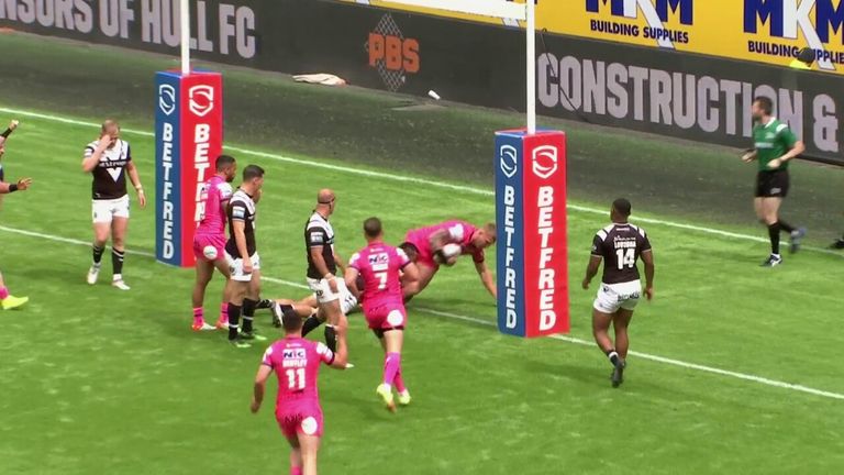 Highlights of the match between Hull FC and Leeds Rhinos in the Betfred Super League. 