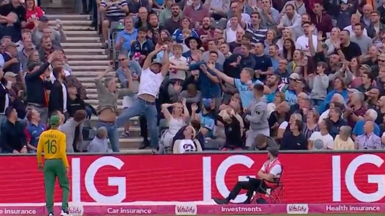 Watch a fan in the crowd take a magnificent catch from a Moeen Ali six to send the crowd wild at Seat Unique Stadium