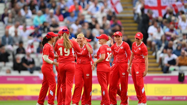 England celebrate a wicket against Sri Lanka