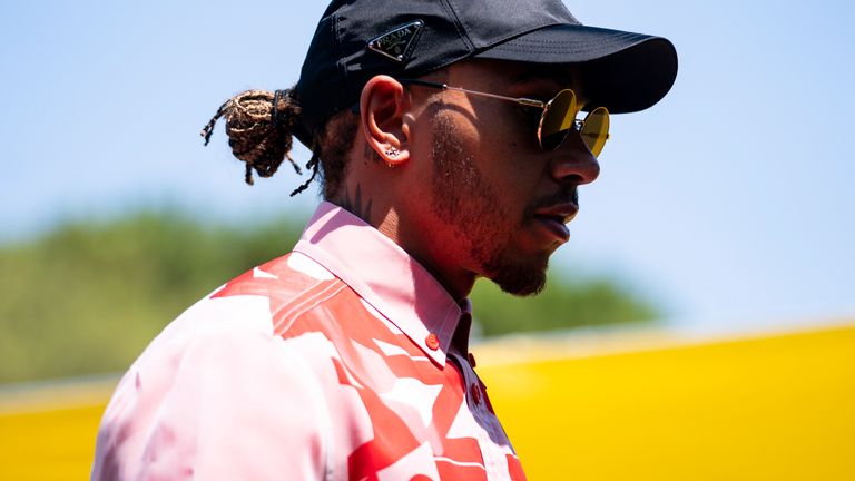 Lewis Hamilton insta al equipo final a firmar la carta de diversidad y pide a la F1 que 