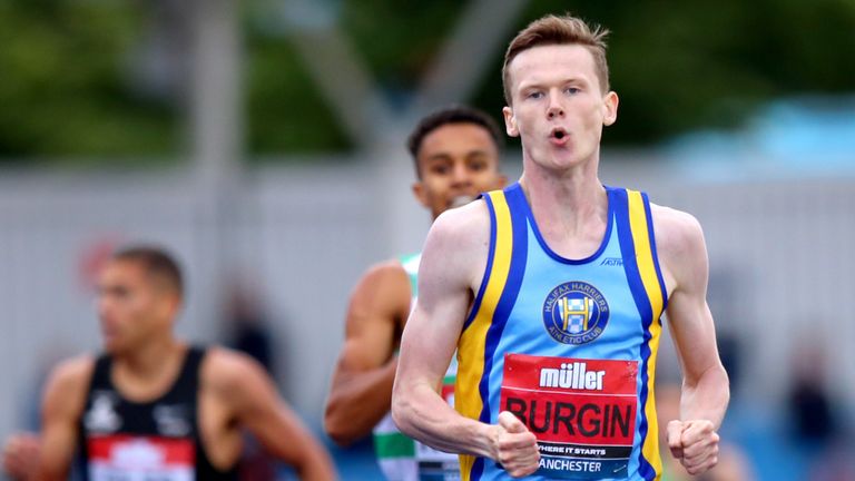 Max Burgin a dû se retirer du 800 m en raison d'une blessure